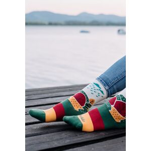 Viacfarebné vzorované ponožky Naša krajina
